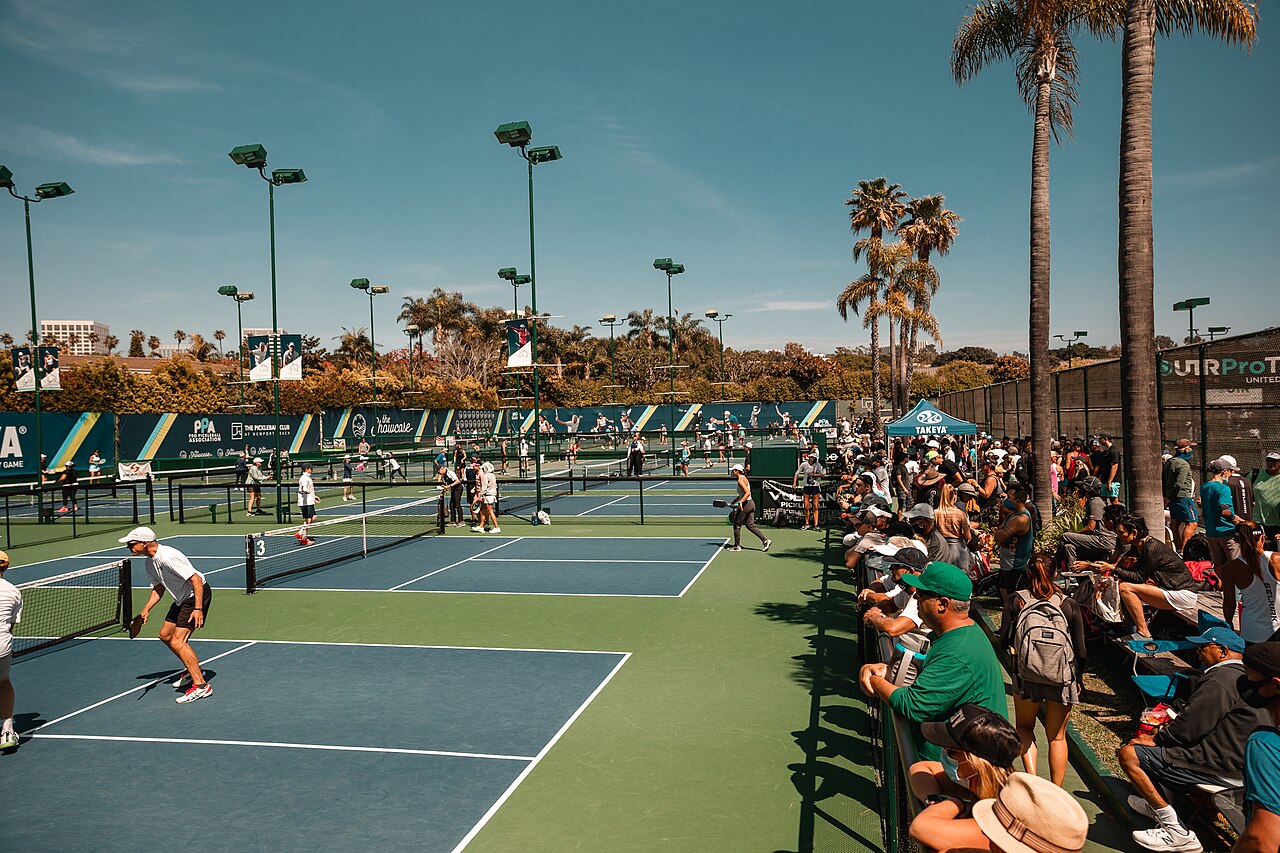A shot of the professional and amateur courts at the Newport Beach Doubles Shootout (PPA).