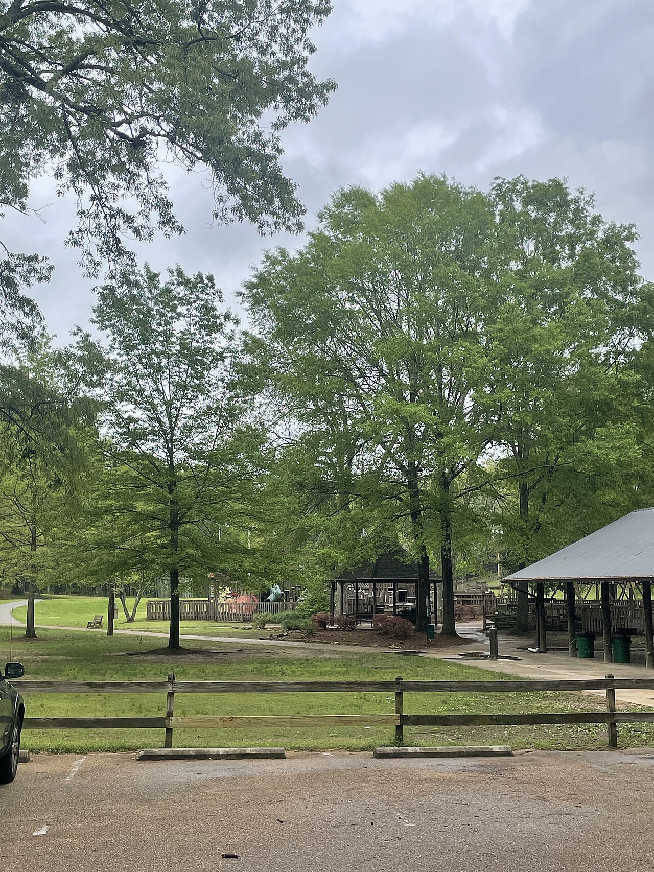 This park is located on Park drive off of University drive and Bramlet. It is public and has a play ground, pavilion, free pantry and books, and new t